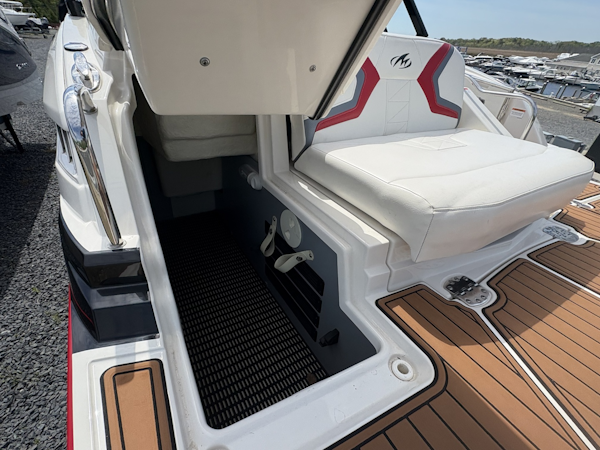 Monterey-M5 Sport Boat 2013 -Brick-New Jersey-United States-6107388
