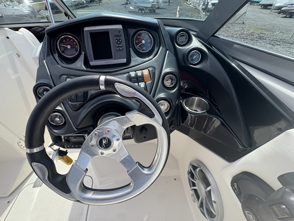 Monterey-M5 Sport Boat 2013 -Brick-New Jersey-United States-6107392