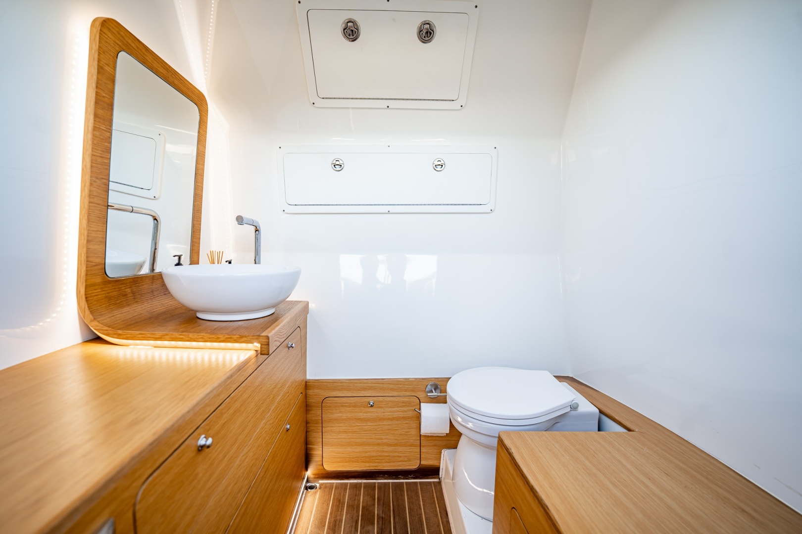 Skipper-BSK-38NC 2023-SORTED Miami Beach-Florida-United States-6112155 | Thumbnail