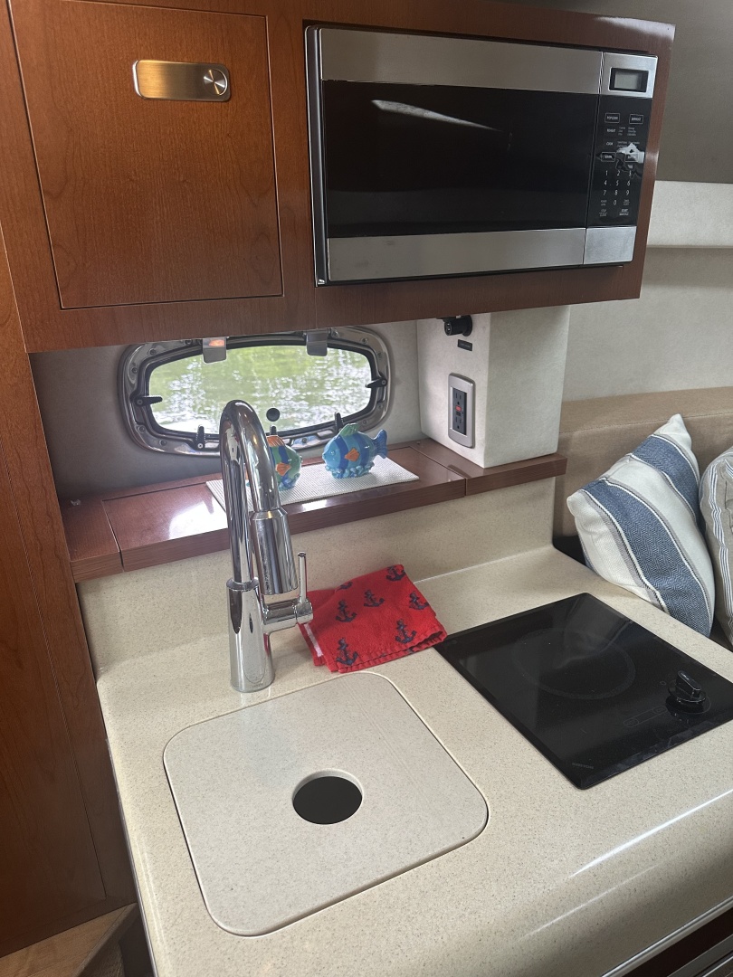 Sea Ray-260 Sundancer 2011-HAS GENERATOR Vero Beach-Florida-United States-6108418 | Thumbnail