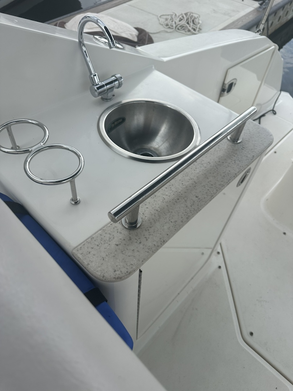 Sea Ray-260 Sundancer 2011-HAS GENERATOR Vero Beach-Florida-United States-6108399