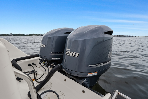 Robalo-R260 2013 -Bradenton-Florida-United States-6108670