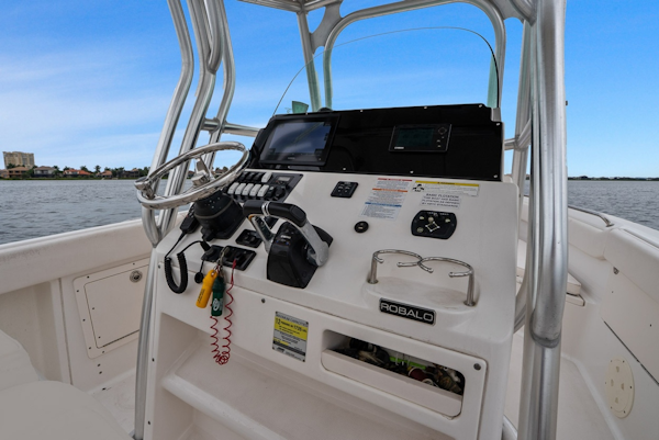 Robalo-R260 2013 -Bradenton-Florida-United States-6108663