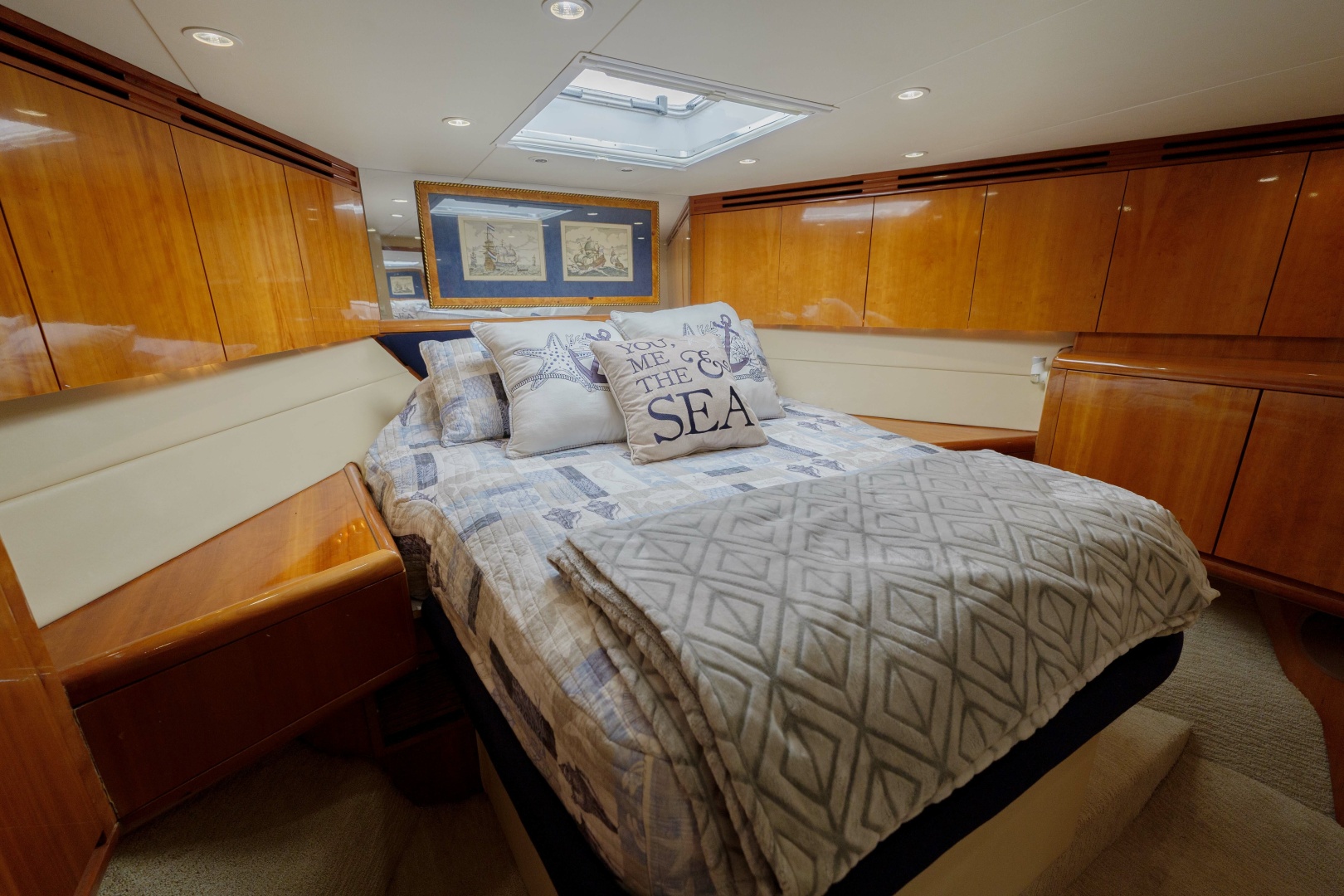 Hatteras-60 Convertible 2002-Reel Hook Up Charleston-South Carolina-United States-Hatteras 60 Reel HookUp  Interior Stateroom-6109239 | Thumbnail