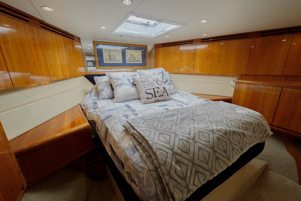 Hatteras-60 Convertible 2002-Reel Hook Up Charleston-South Carolina-United States-Hatteras 60 Reel HookUp  Interior Stateroom-6109239