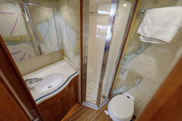 Hatteras-60 Convertible 2002-Reel Hook Up Charleston-South Carolina-United States-Hatteras 60 Reel HookUp  Interior Stateroom Head-6109242