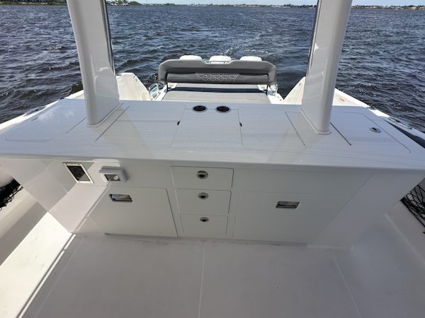 Regal-38 SAV 2025 -Stuart-Florida-United States-6186311