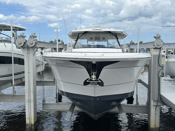 Regal-38 SAV 2025 -Stuart-Florida-United States-6109410