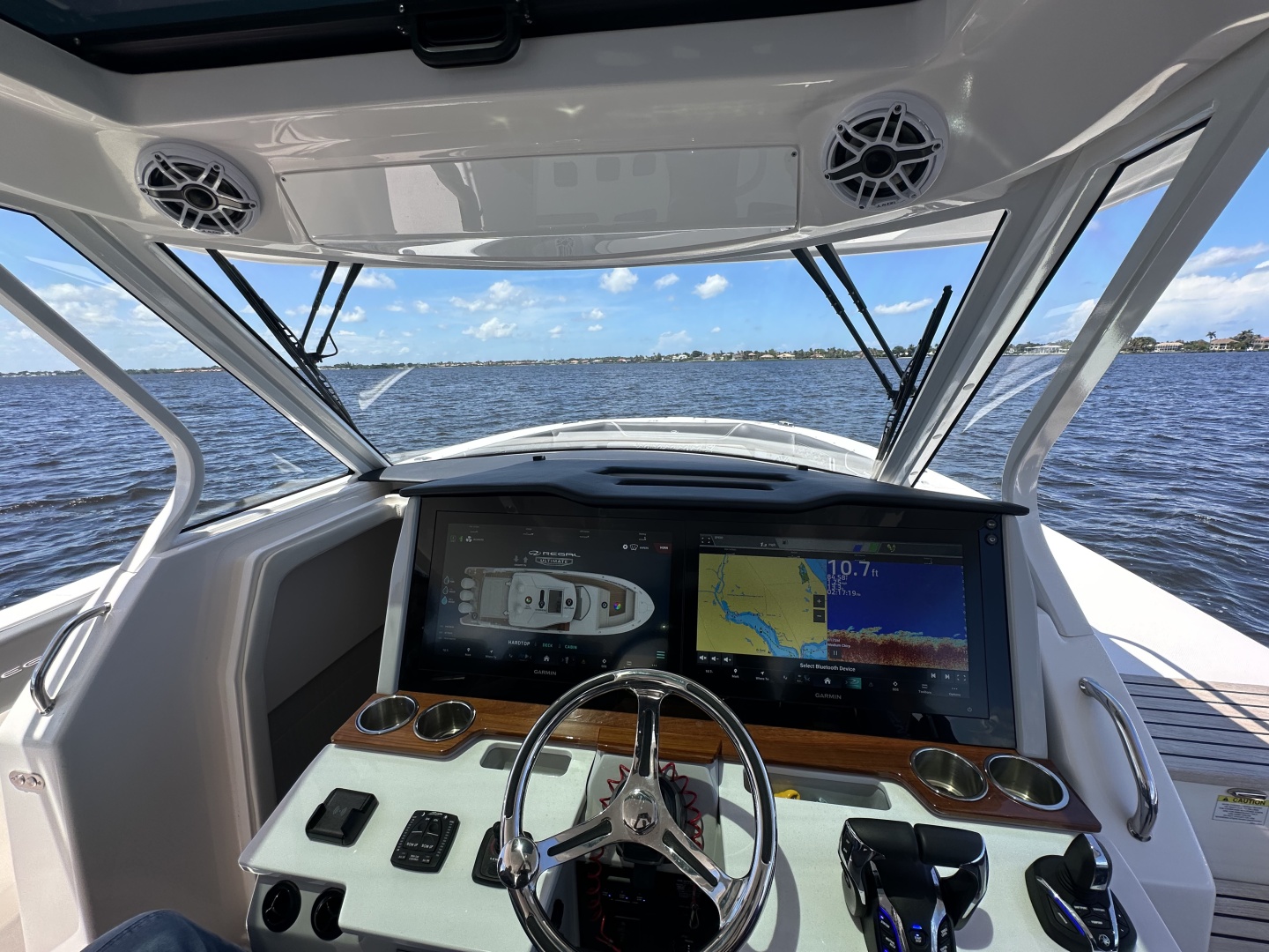 Regal-38 SAV 2025 -Stuart-Florida-United States-6186303 | Thumbnail