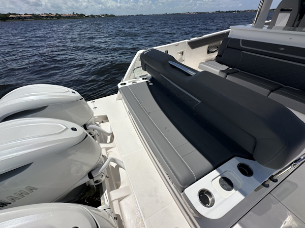 Regal-38 SAV 2025 -Stuart-Florida-United States-6186301
