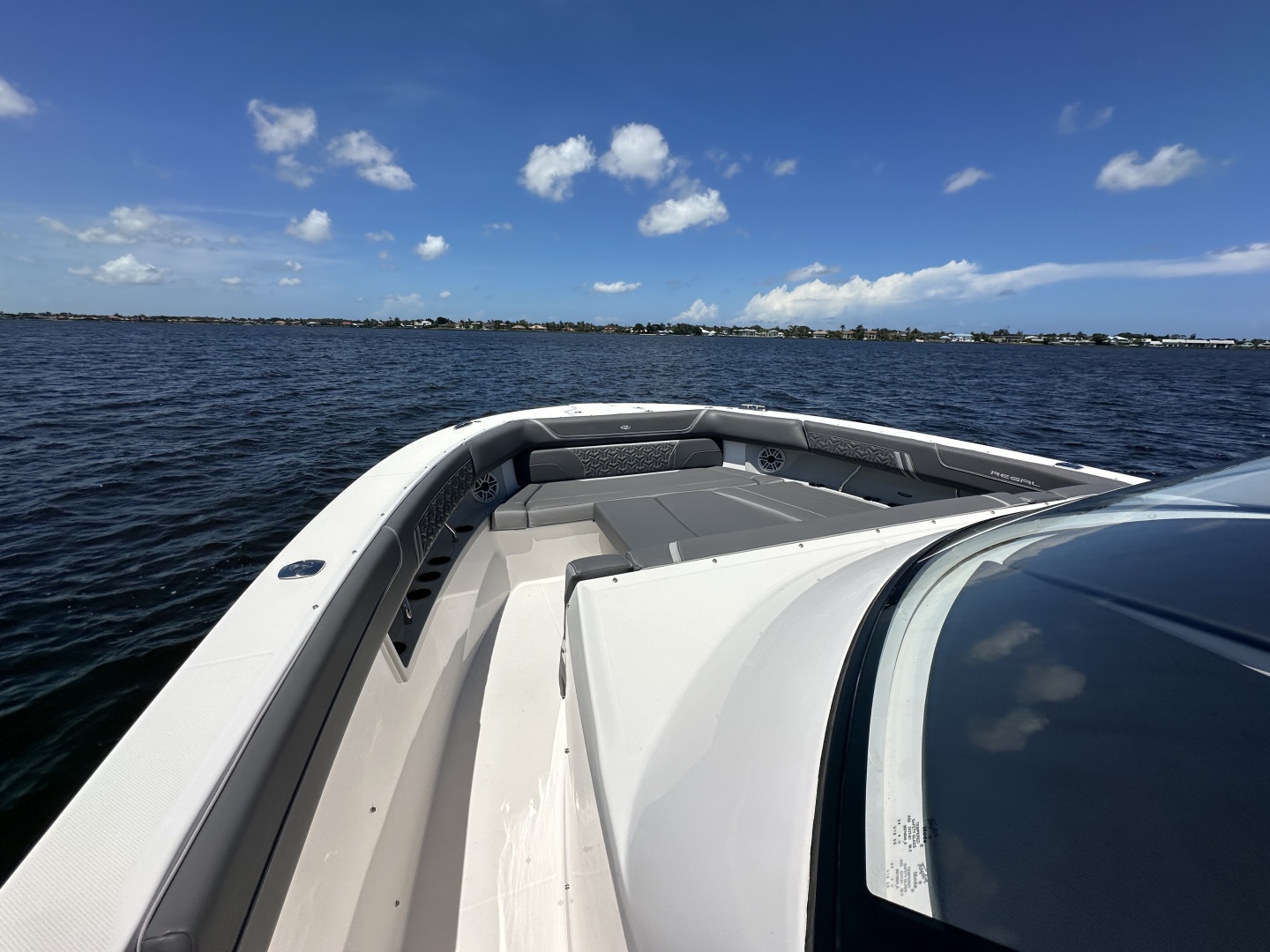 Regal-38 SAV 2025 -Stuart-Florida-United States-6186305 | Thumbnail