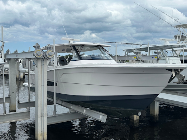 Regal-38 SAV 2025 -Stuart-Florida-United States-6109409
