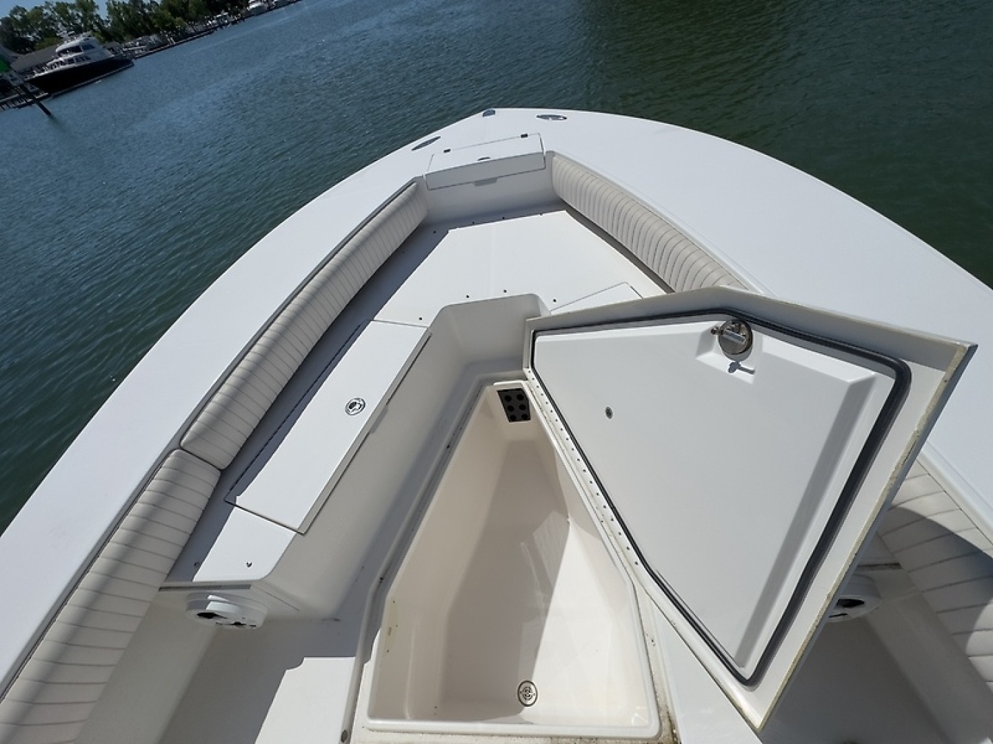 Regulator-29 Forward Seating 2006-Freedom Manteo-North Carolina-United States-0005681464-6109760 | Thumbnail