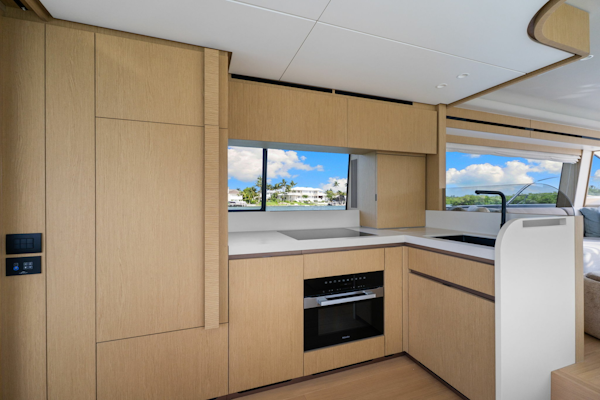 Azimut-FLY 62 2026 -Naples-Florida-United States-6205536
