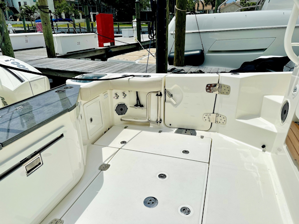 Boston Whaler-405 Conquest 2023 -St. Pete Beach-Florida-United States-6110030