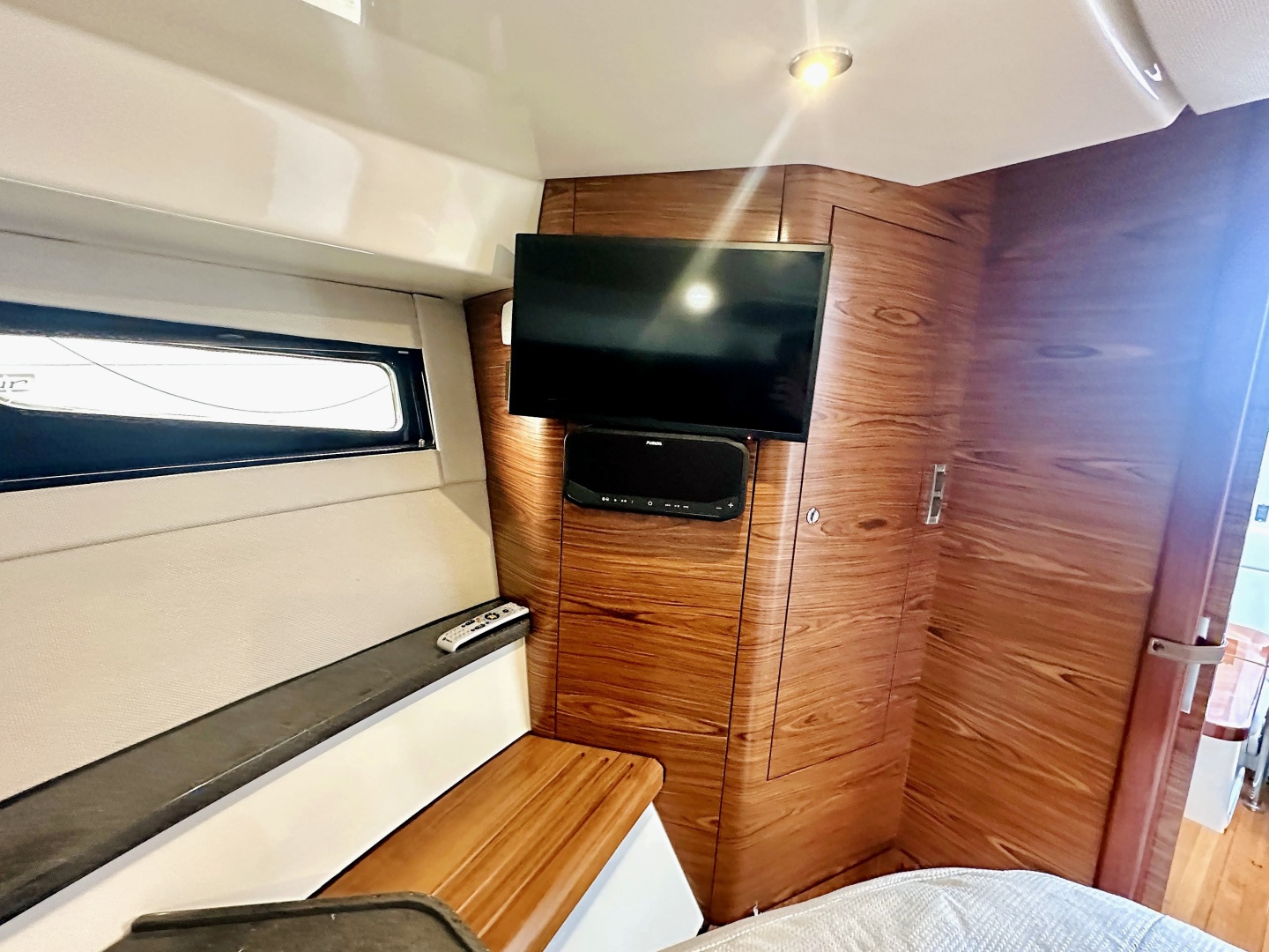 Boston Whaler-405 Conquest 2023 -St. Pete Beach-Florida-United States-6110067 | Thumbnail