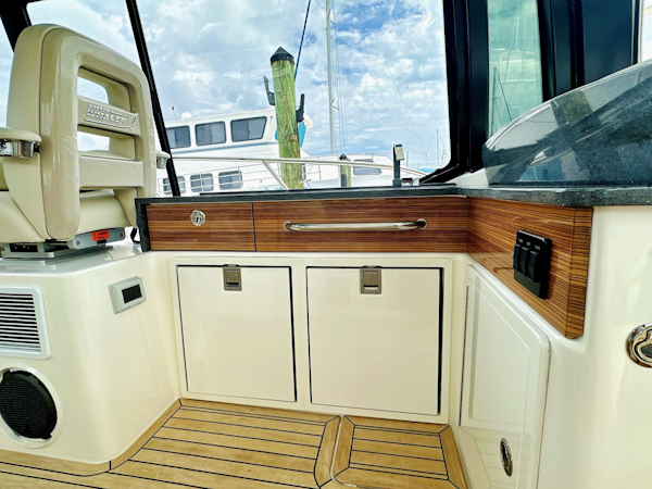 Boston Whaler-405 Conquest 2023 -St. Pete Beach-Florida-United States-6110036