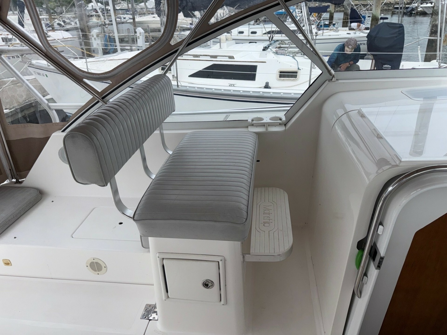 Mainship-34 Pilot 2003 -Branford-Connecticut-United States-6257344 | Thumbnail