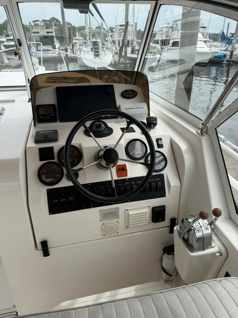 Mainship-34 Pilot 2003 -Branford-Connecticut-United States-6257343 | Thumbnail
