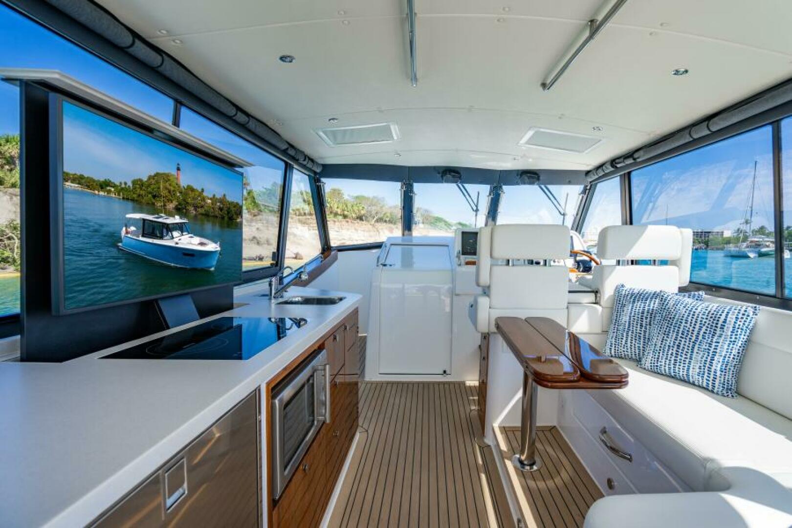 MJM-4 2024-Spyhop Jupiter-Florida-United States-6110396 | Thumbnail