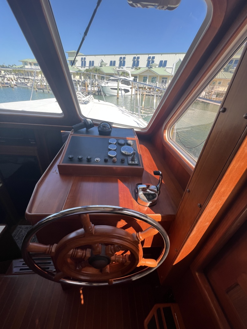 Heritage East-36 Sundeck Trawler 2007 -St. Petersburg-Florida-United States-6115311 | Thumbnail