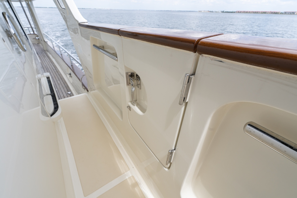 Marlow-Explorer 62E 2022-ANOTHER BUBBLE Punta Gorda-Florida-United States-Forward Boarding Doors-6110802
