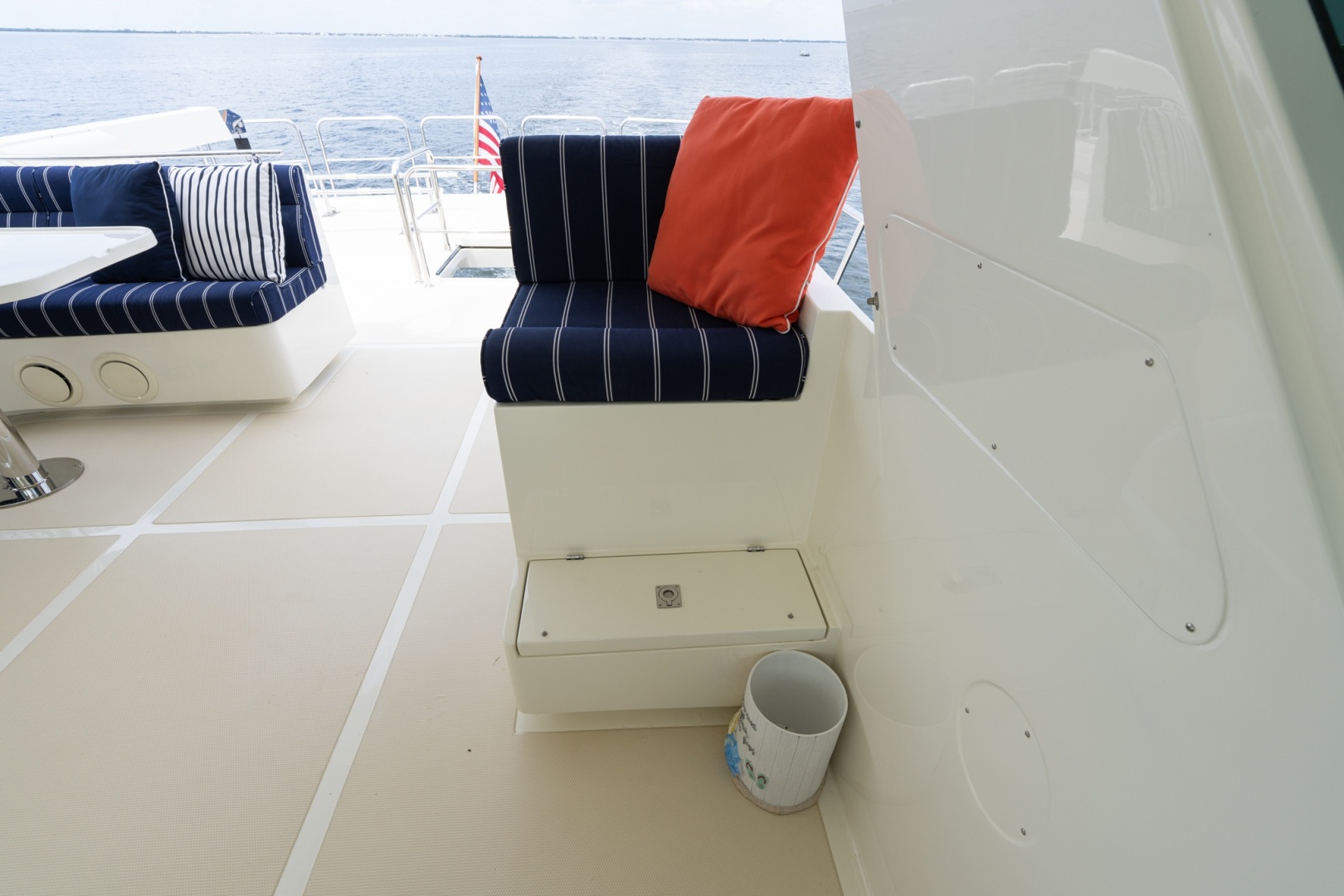 Marlow-Explorer 62E 2022-ANOTHER BUBBLE Punta Gorda-Florida-United States-Port Settee Facing Aft-6110816 | Thumbnail