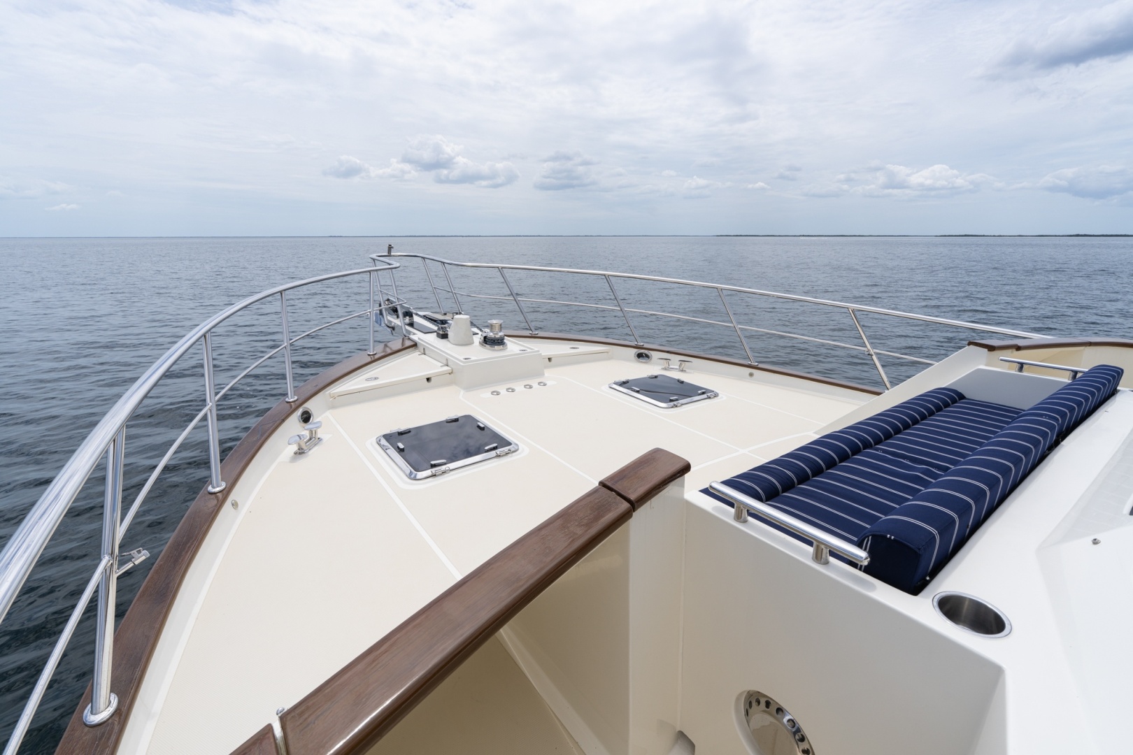 Marlow-Explorer 62E 2022-ANOTHER BUBBLE Punta Gorda-Florida-United States-Bow Facing Forward Stbd-6110800 | Thumbnail