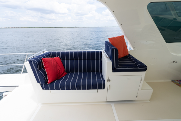 Marlow-Explorer 62E 2022-ANOTHER BUBBLE Punta Gorda-Florida-United States-SE Bridge Port Settee-6110815