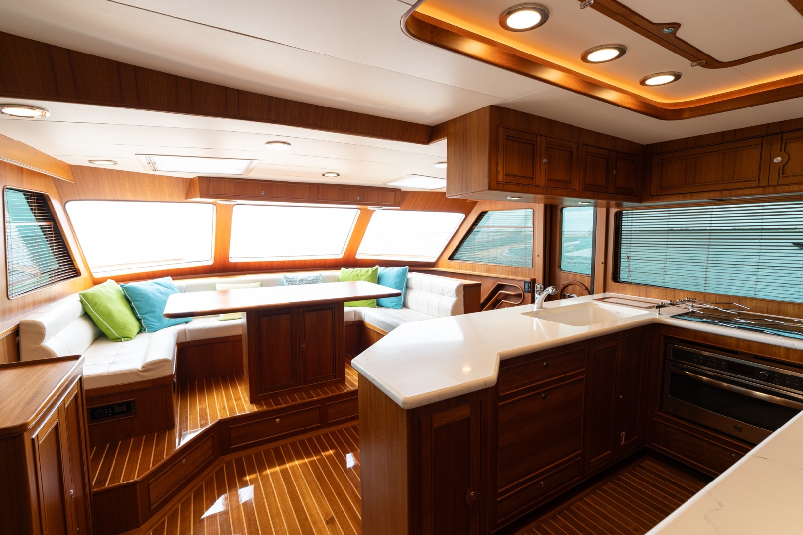 Marlow-Explorer 62E 2022-ANOTHER BUBBLE Punta Gorda-Florida-United States-Galley Facing Forward STBD-6110764 | Thumbnail