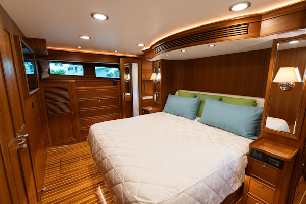 Marlow-Explorer 62E 2022-ANOTHER BUBBLE Punta Gorda-Florida-United States-Master Stateroom Facing Starboard-6110787