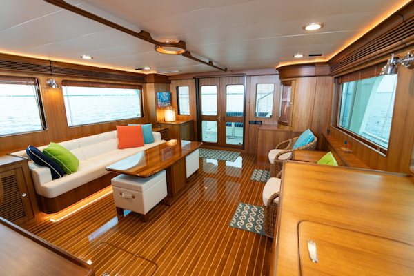 Marlow-Explorer 62E 2022-ANOTHER BUBBLE Punta Gorda-Florida-United States-Salon Facing Aft-6110762