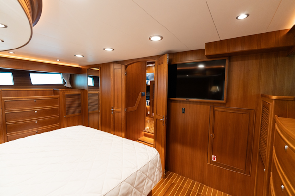 Marlow-Explorer 62E 2022-ANOTHER BUBBLE Punta Gorda-Florida-United States-MSR Facing Forward-6110794