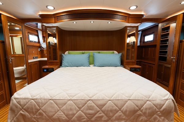 Marlow-Explorer 62E 2022-ANOTHER BUBBLE Punta Gorda-Florida-United States-Master Stateroom Facing Aft-6110786