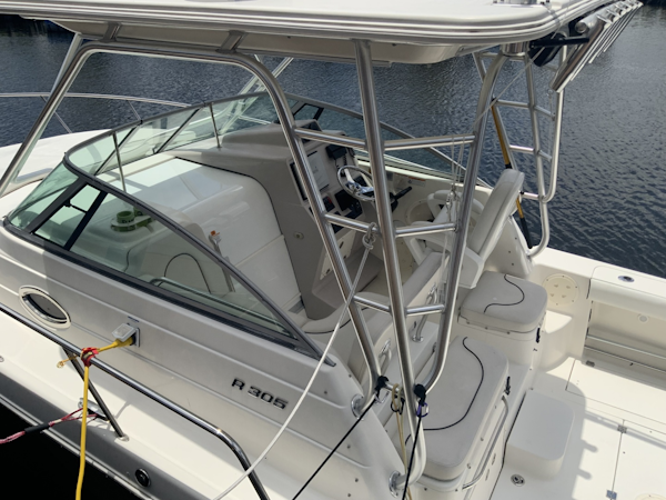 Robalo-R305 Walkaround 2007-2007 Robalo R305WA Deerfield Beach-Florida-United States-6111456