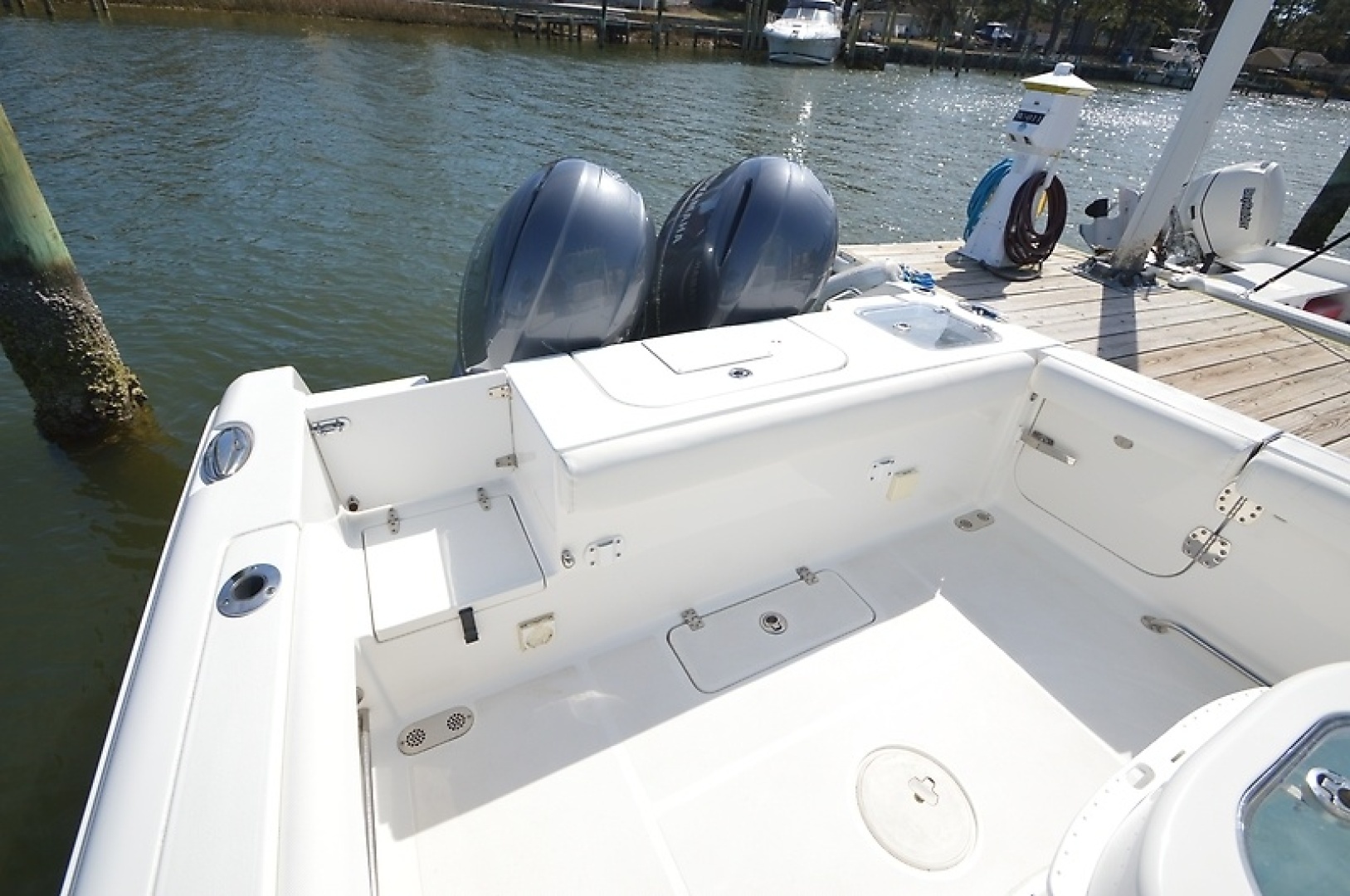 Sea Hunt-25 Gamefish 2017 -Annapolis-Maryland-United States-0005698634-6111489 | Thumbnail