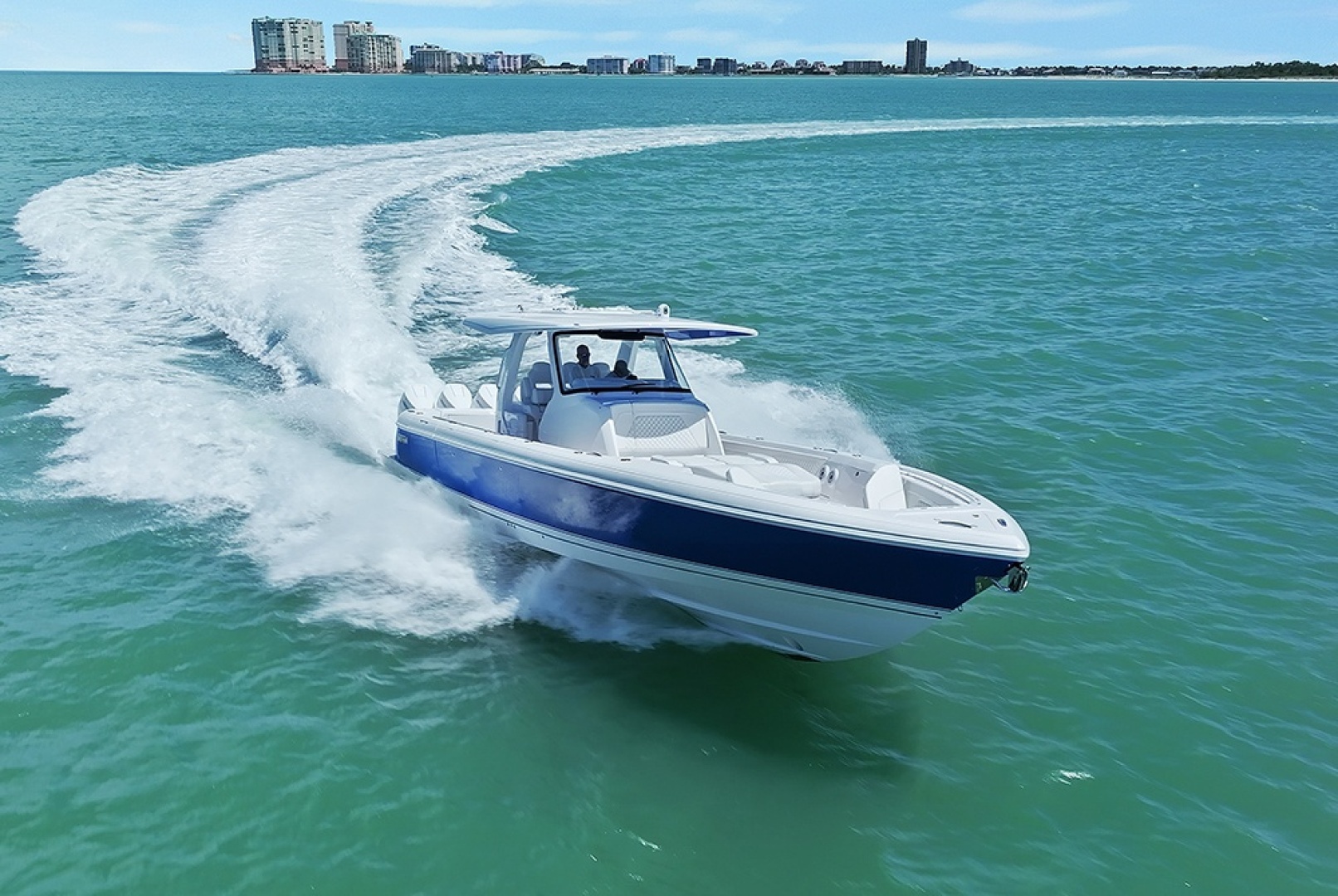 Intrepid-427 Nomad FE 2022-SPONTANEOUS Marco Island-Florida-United States-Stbd bow profile-6135666 | Thumbnail