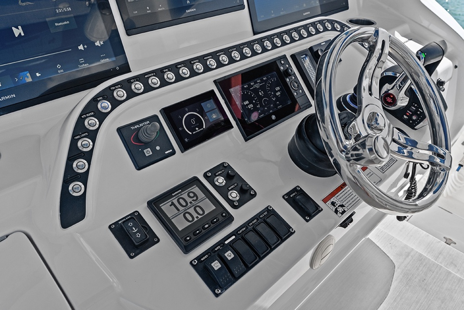 Intrepid-427 Nomad FE 2022-SPONTANEOUS Marco Island-Florida-United States-Helm electronics-6135700 | Thumbnail