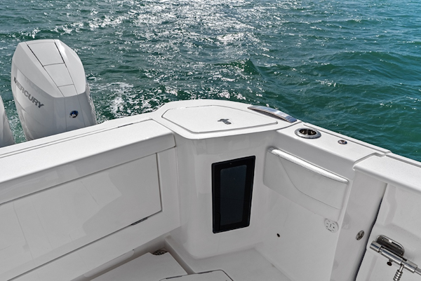 Intrepid-427 Nomad FE 2022-SPONTANEOUS Marco Island-Florida-United States-Port transom above deck baitwell-6135679