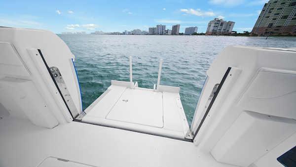 Intrepid-427 Nomad FE 2022-SPONTANEOUS Marco Island-Florida-United States-Fold out swim ladder-6141373