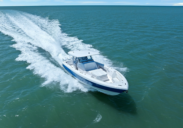 Intrepid-427 Nomad FE 2022-SPONTANEOUS Marco Island-Florida-United States-2022 Intrepid 427 Nomad FE underway-6135735
