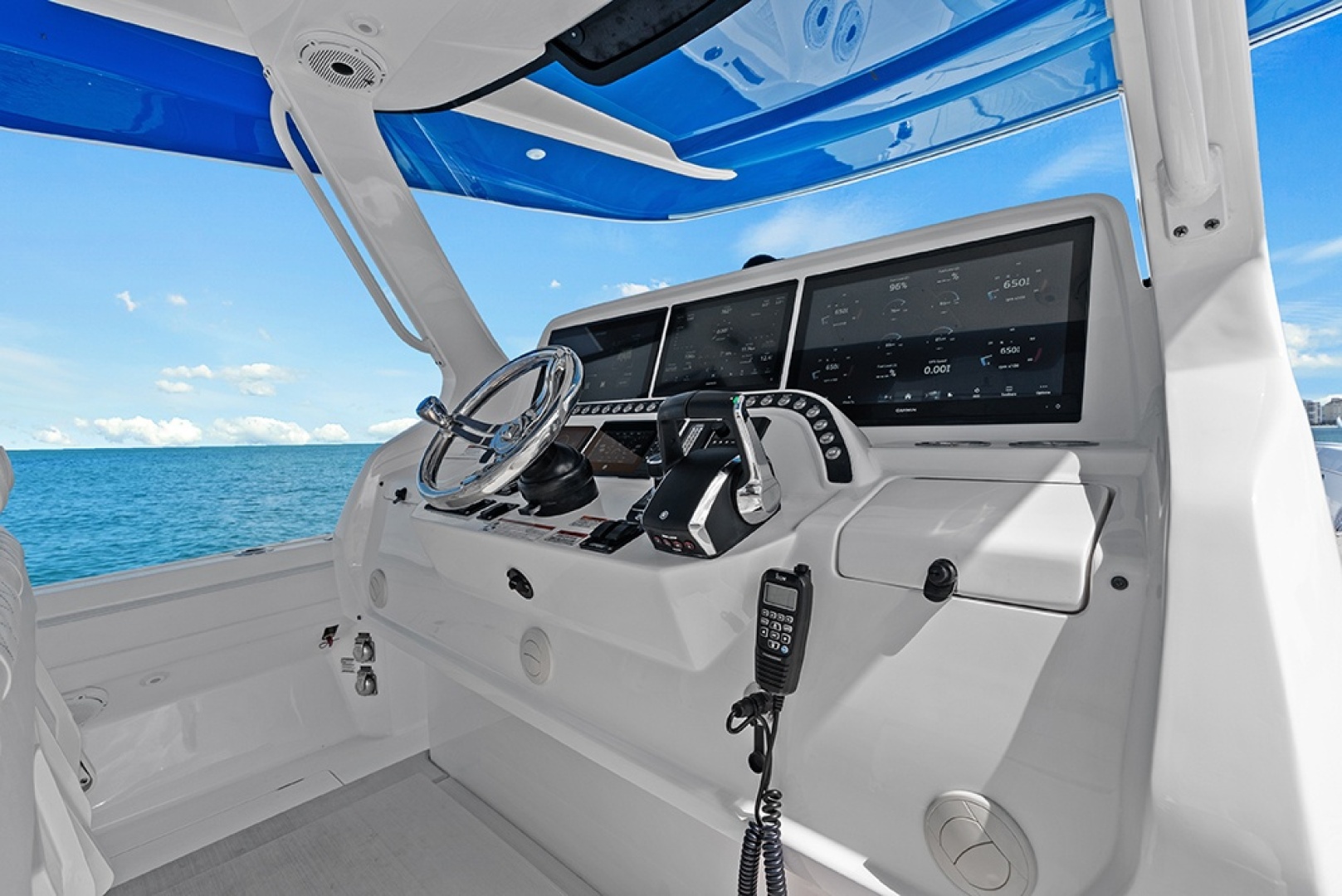 Intrepid-427 Nomad FE 2022-SPONTANEOUS Marco Island-Florida-United States-Helm station-6135694 | Thumbnail