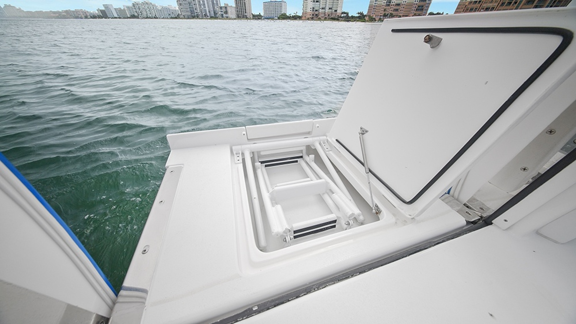 Intrepid-427 Nomad FE 2022-SPONTANEOUS Marco Island-Florida-United States-Fold out swim ladder-6141374 | Thumbnail