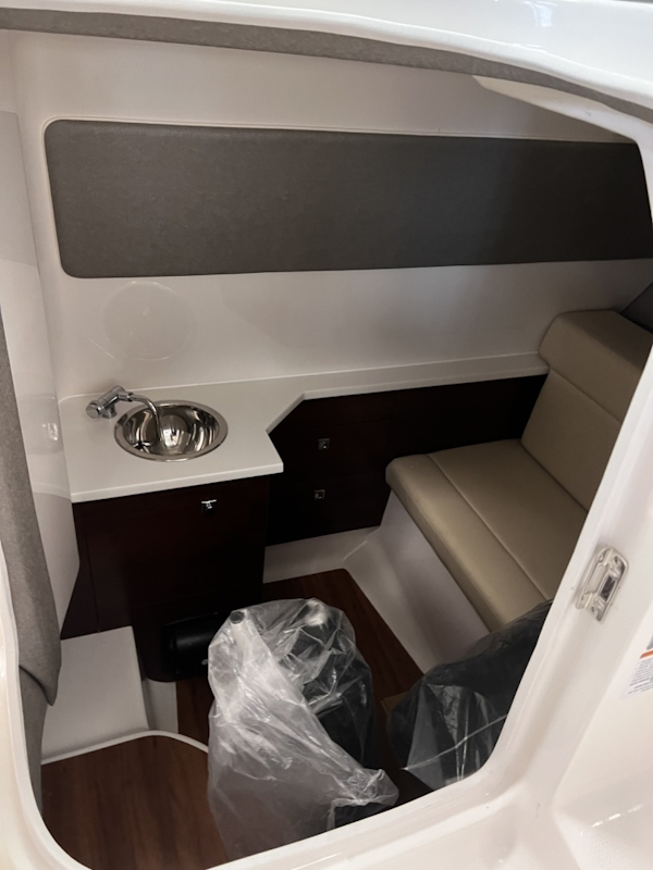 Chaparral-280 OSX 2023 -Lindenhurst-New York-United States-6112123