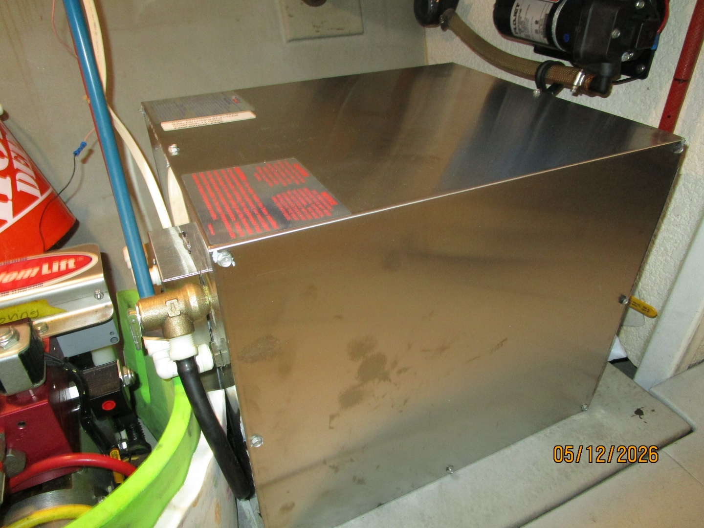 Monk-Double Cabin 2002-Til You Cant Bay City-Michigan-United States-36 Monk water heater-6112357 | Thumbnail