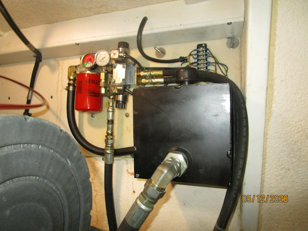 Monk-Double Cabin 2002-Til You Cant Bay City-Michigan-United States-36 Monk stern thruster hydraulic system-6112349