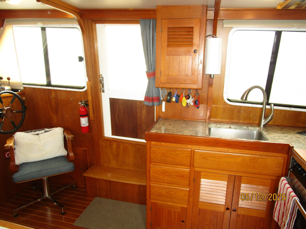 Monk-Double Cabin 2002-Til You Cant Bay City-Michigan-United States-36 Monk salon starboard-6112338