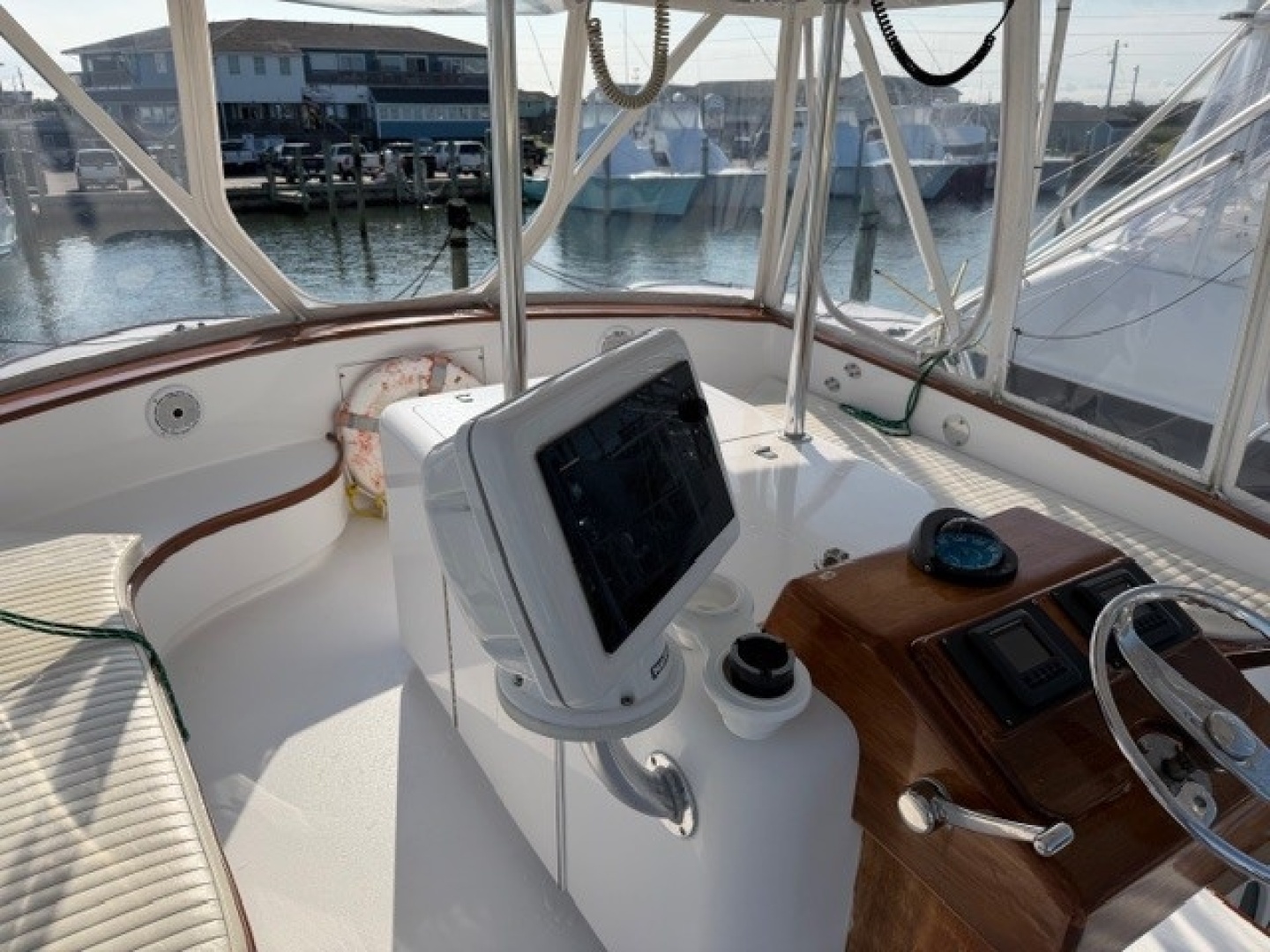 Custom Carolina-Jarrett Bay 1993-Carolina Girl Hatteras-North Carolina-United States-6113706 | Thumbnail