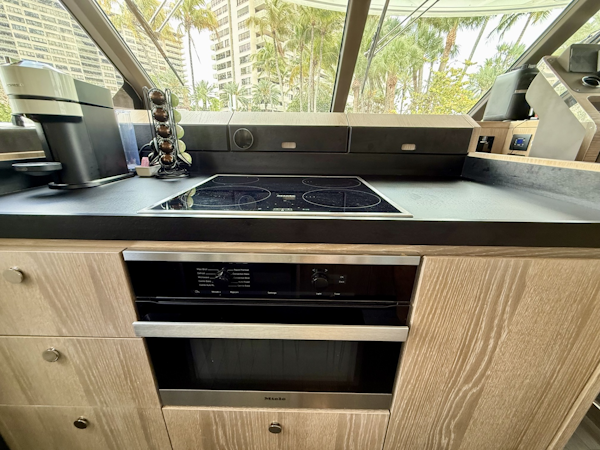 Azimut-Magellano 66 2020 -Coconut Grove-Florida-United States-6112697