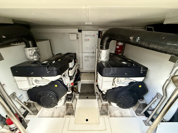 Azimut-Magellano 66 2020 -Coconut Grove-Florida-United States-6112756